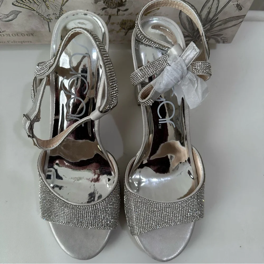 Sugar Prislla 2 Sling Back Open Toe Rhinestone Platform Heels Silver Size 9.5